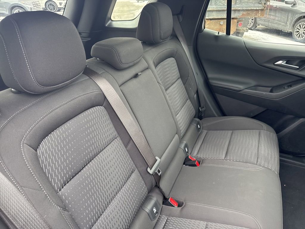 Used 2025 Chevrolet Equinox LT w/ Safety and Technology Package image 33