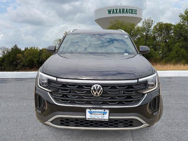 Used 2026 Volkswagen Atlas Cross Sport SE AWD/4WD image 2