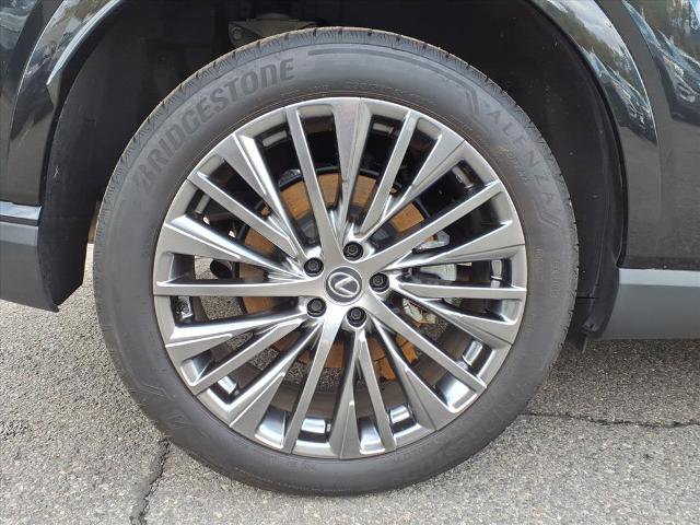 Used 2024 Lexus RX 450h AWD w/ Luxury Package image 23