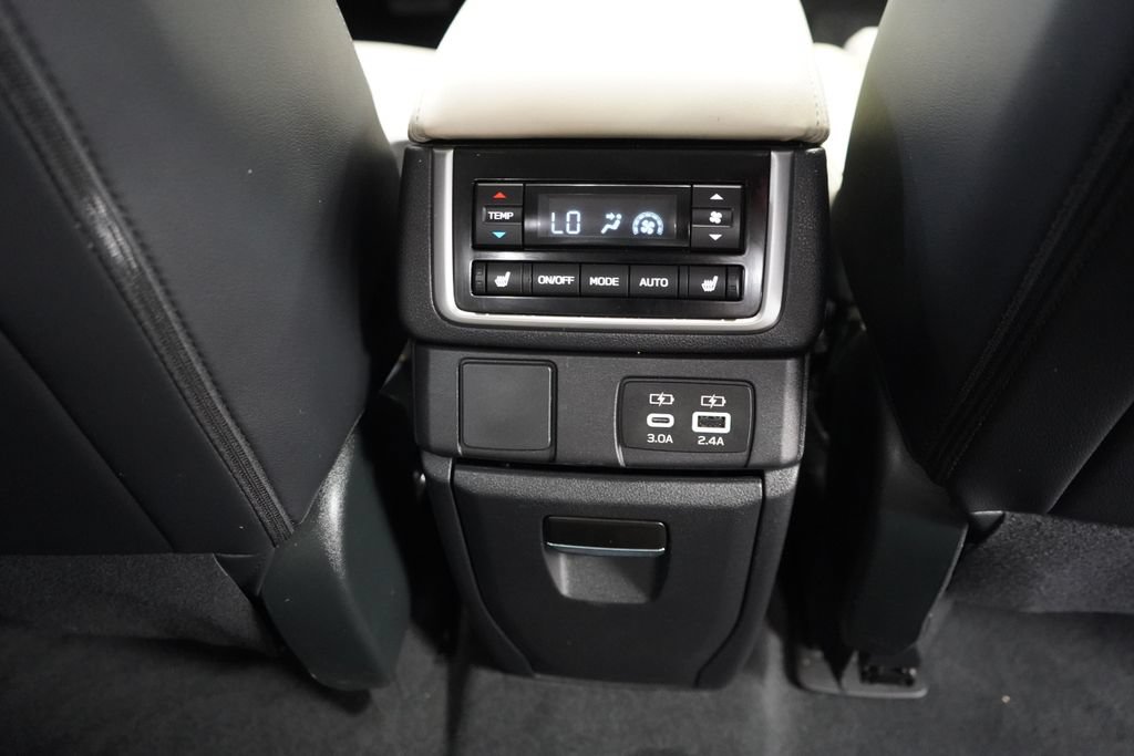 Used 2025 Subaru Ascent Limited w/ Popular Package #1 AWD/4WD image 23