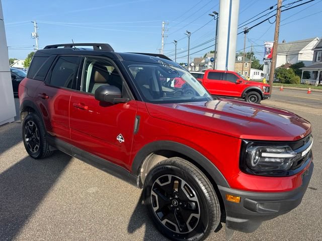 Certified 2024 Ford Bronco Sport Outer Banks w/ Tech Package AWD/4WD image 4