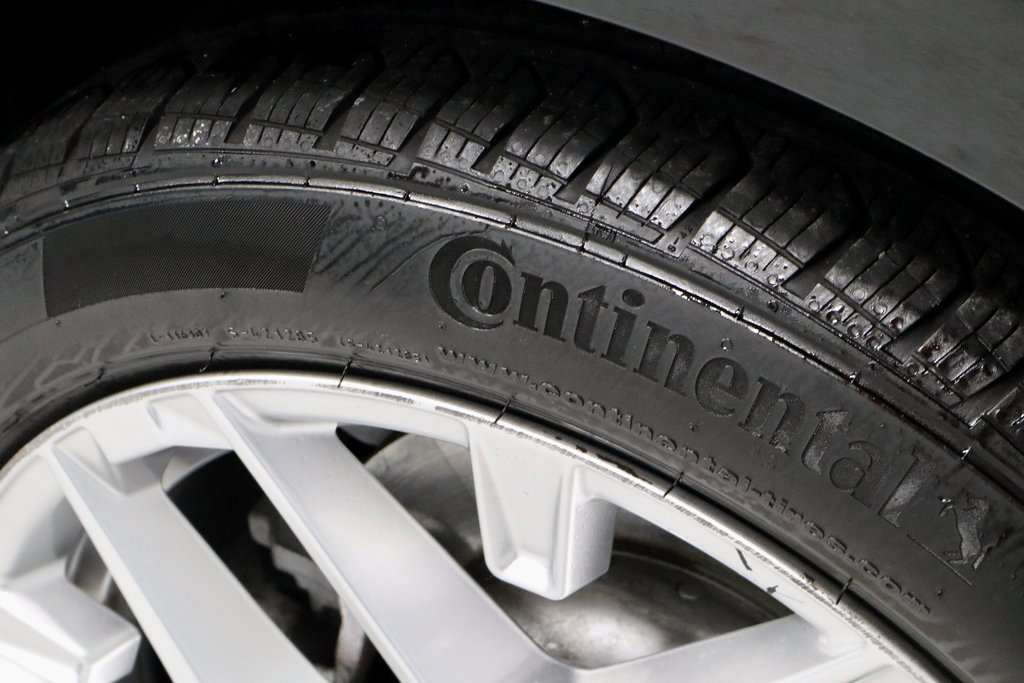 Used 2025 BMW 330i xDrive Sedan image 17