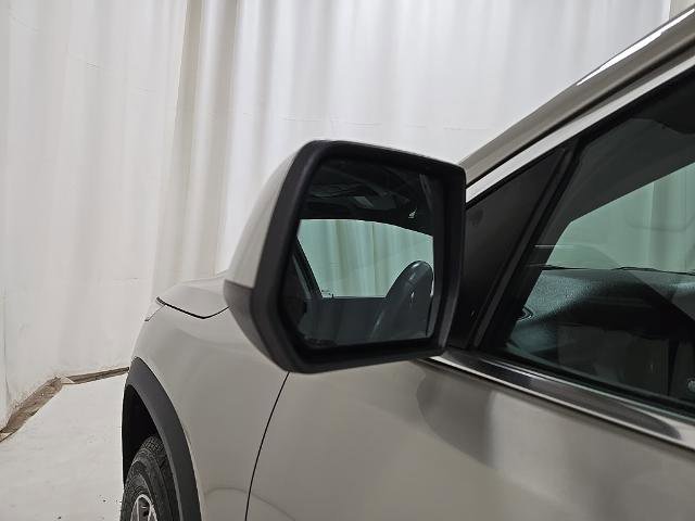 Used 2017 GMC Acadia SLE image 28