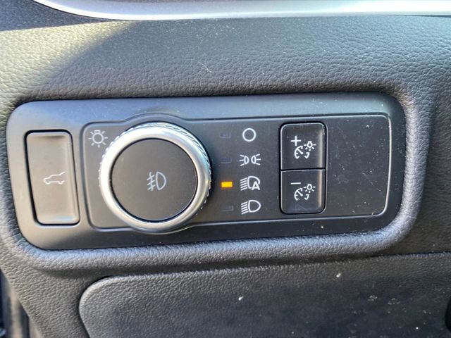 Certified 2022 Ford Explorer XLT w/ Equipment Group 202A image 16