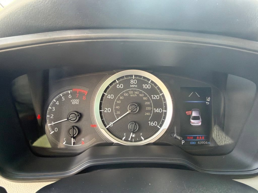Used 2020 Toyota Corolla LE FWD image 19