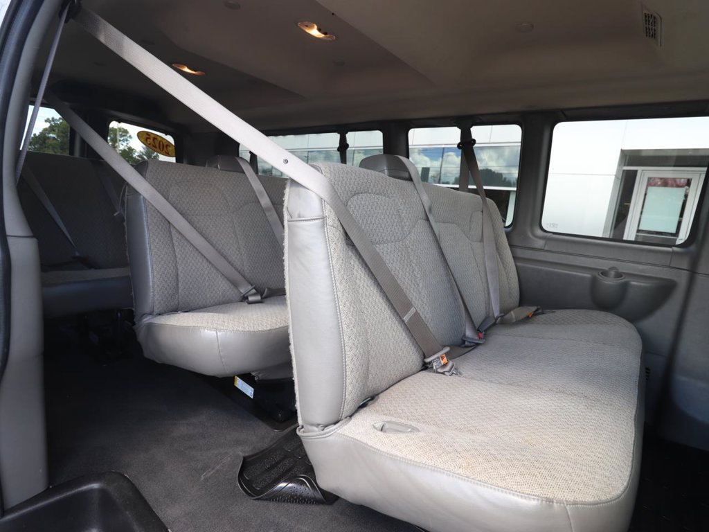 Used 2025 Chevrolet Express 3500 LT w/ LT Preferred Equipment Group RWD image 12