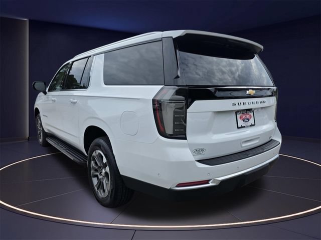 Used 2025 Chevrolet Suburban LT w/ Comfort Package RWD image 6