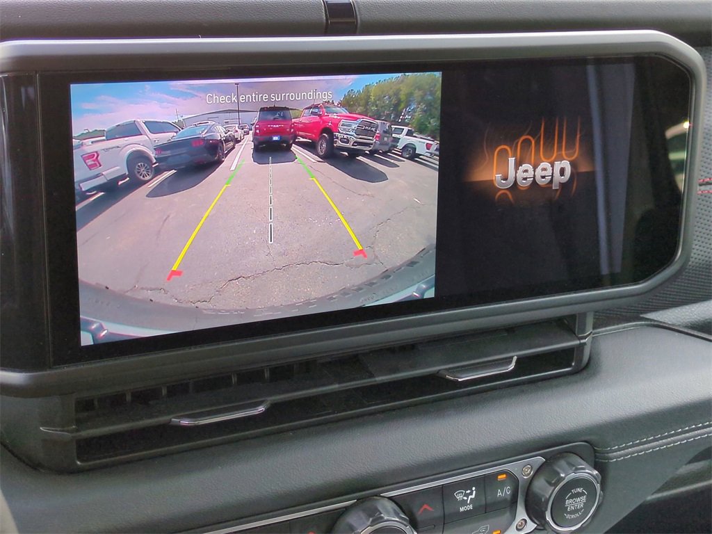 Used 2024 Jeep Wrangler Unlimited Rubicon image 20