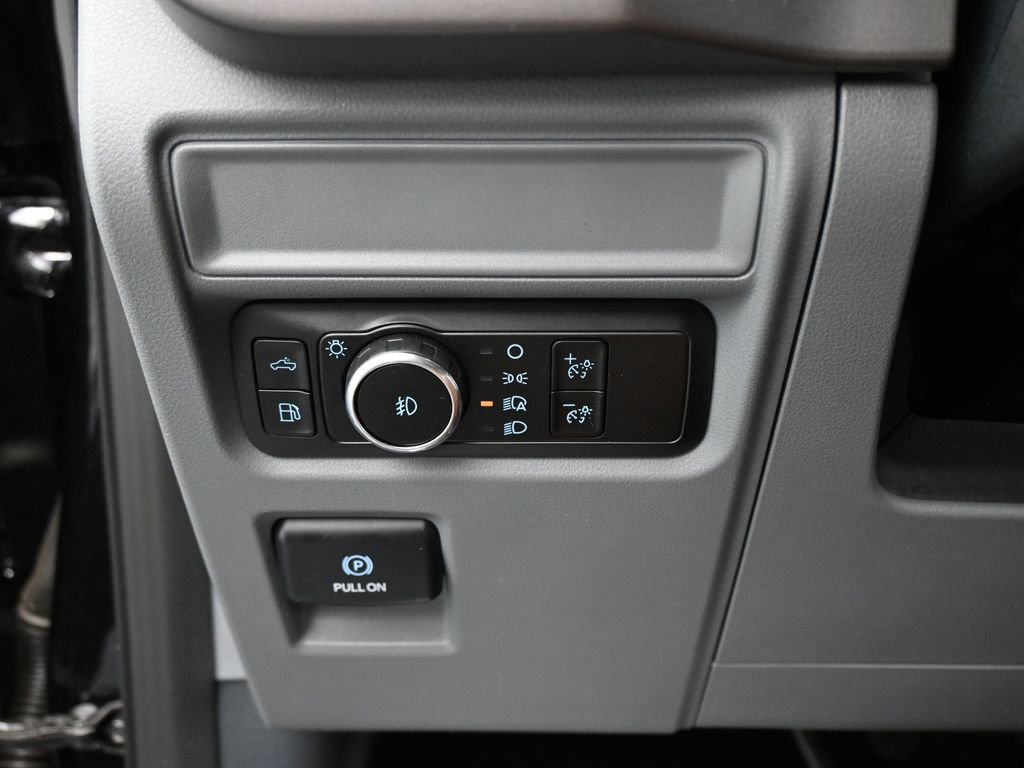 Certified 2025 Ford F150 XLT w/ Equipment Group 301A Standard image 40