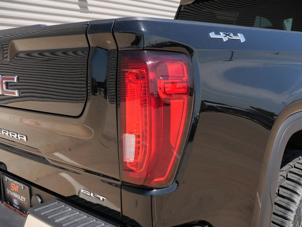 Used 2025 GMC Sierra 1500 SLT AWD/4WD image 12