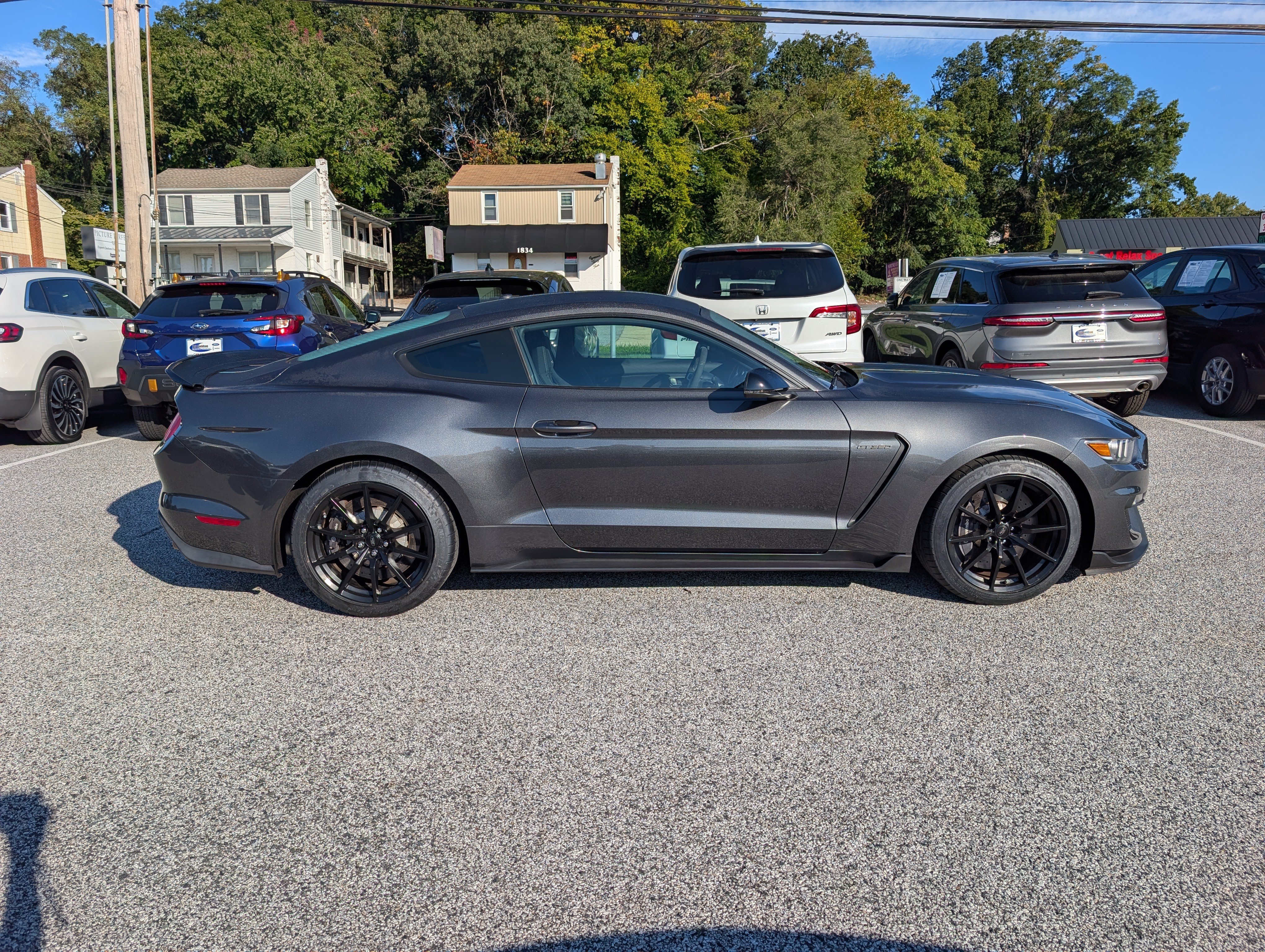 Certified 2018 Ford Mustang Shelby GT350 w/ Electronics Package RWD image 8