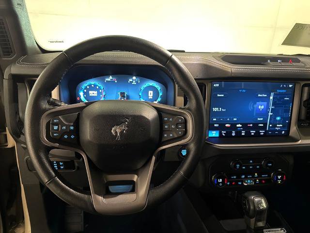 Certified 2025 Ford Bronco Outer Banks w/ Black Appearance Package AWD/4WD image 8