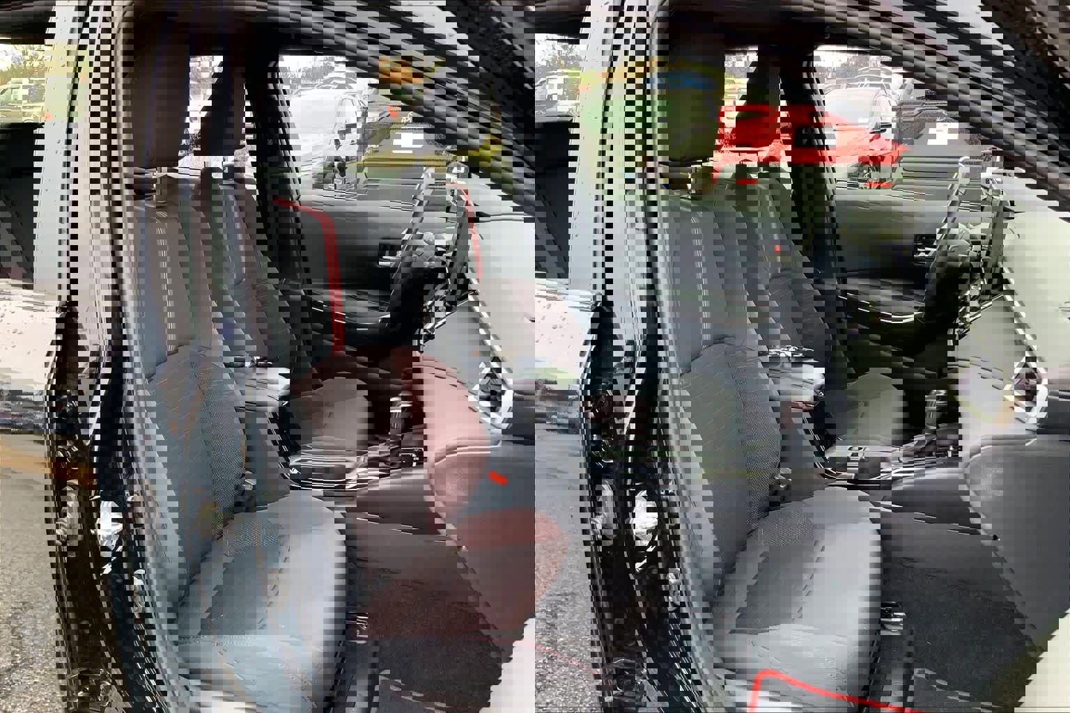 Used 2023 Toyota Corolla SE image 8