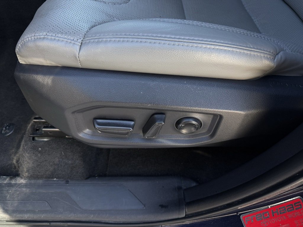 Used 2023 Toyota Tundra Limited image 11