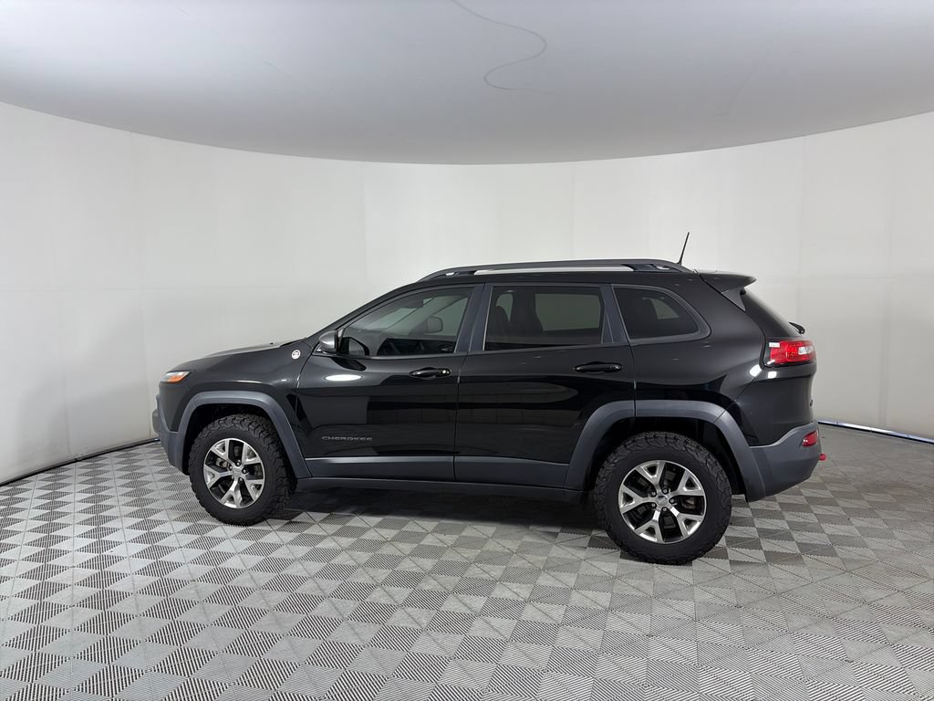 Used 2017 Jeep Cherokee Trailhawk w/ Trailer Tow Group AWD/4WD image 4