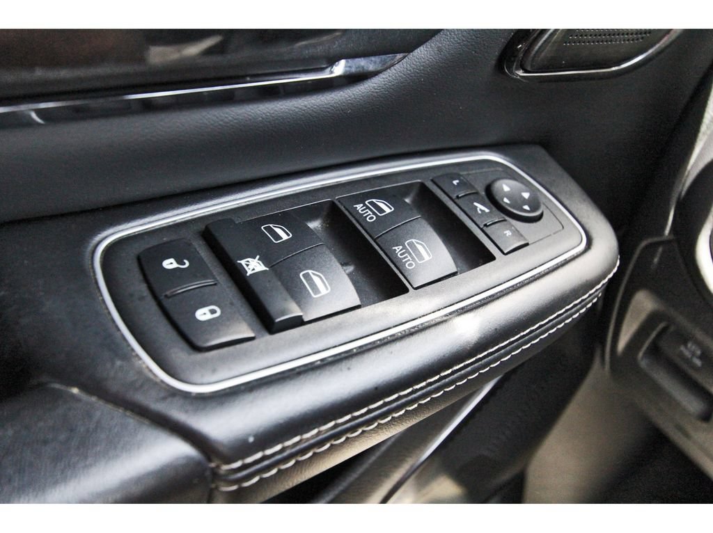 Used 2022 RAM 1500 Limited AWD/4WD image 19