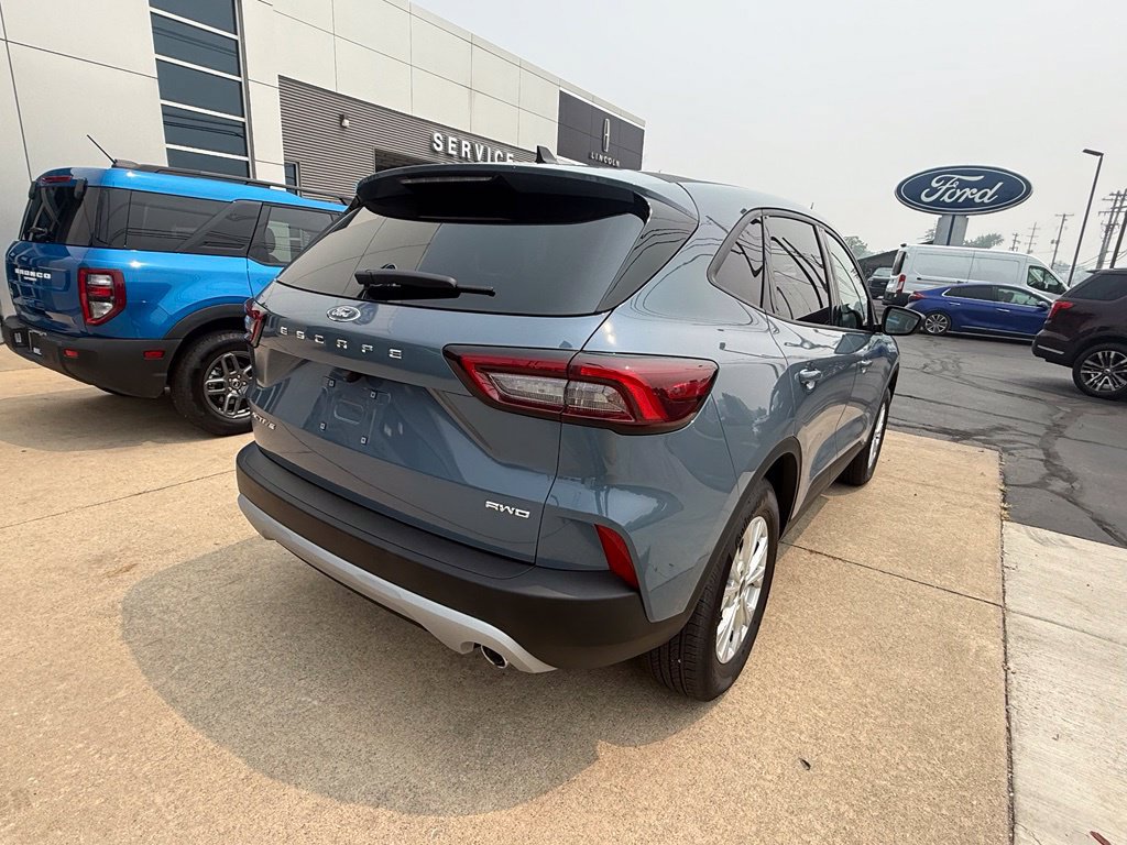 Certified 2026 Ford Escape Active w/ Cold Weather Package AWD/4WD image 9