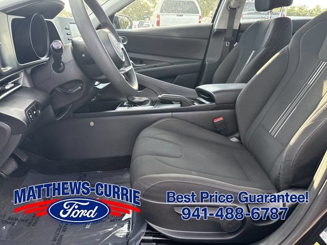 Used 2023 Hyundai Elantra SEL FWD image 9