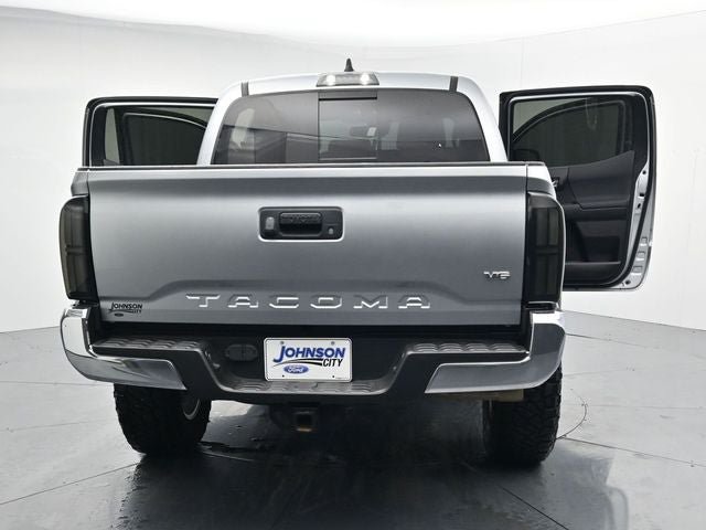 Used 2023 Toyota Tacoma TRD Off-Road AWD/4WD image 7