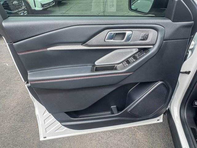 Certified 2025 Ford Explorer ST AWD/4WD image 28