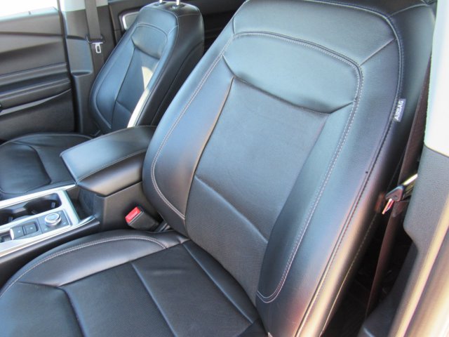 Certified 2022 Ford Explorer Limited w/ Equipment Group 301A AWD/4WD image 18