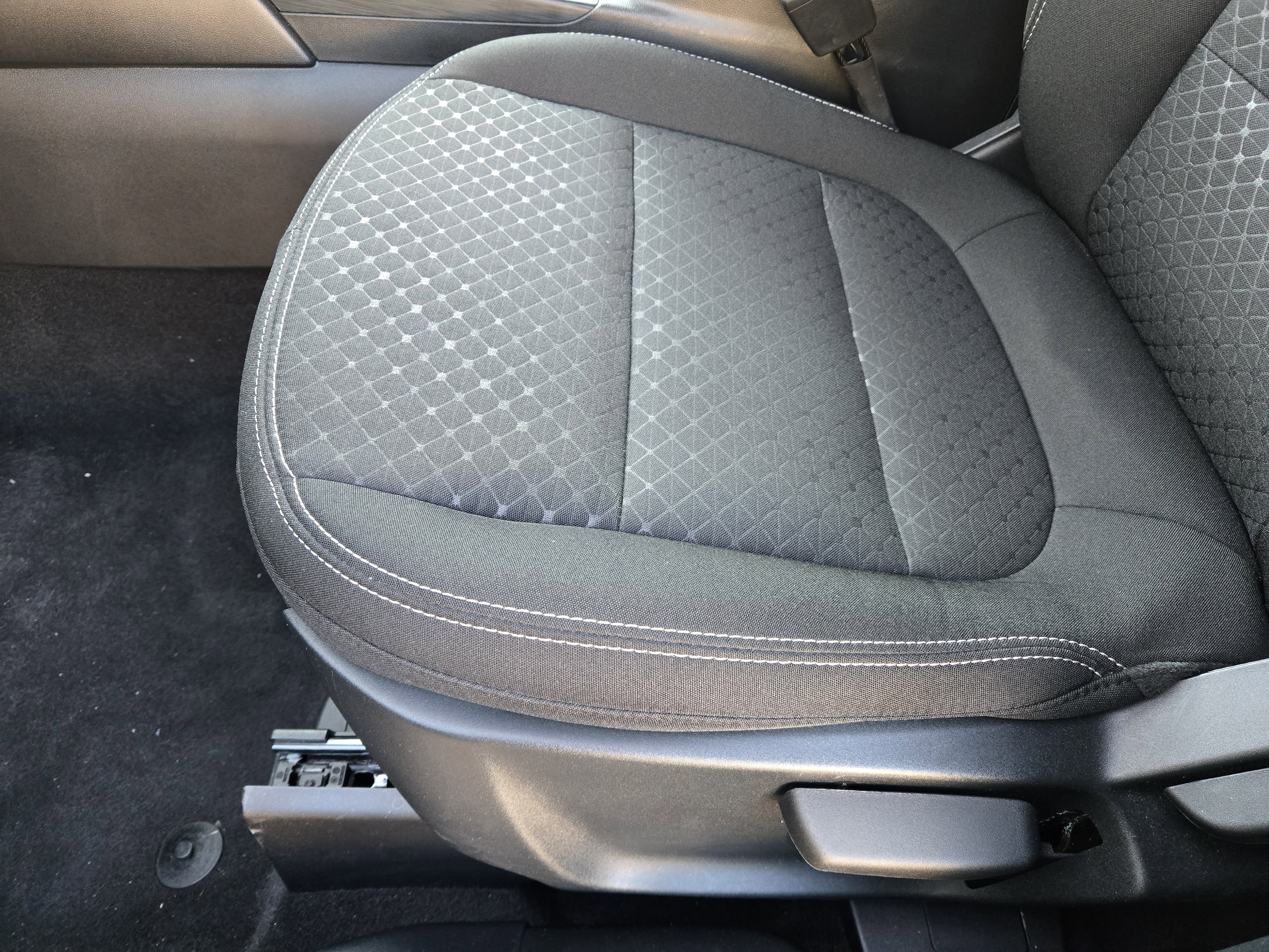 Certified 2025 Ford Escape Active image 16