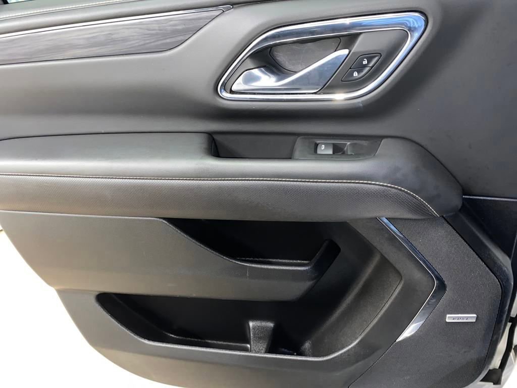 Used 2023 GMC Yukon XL SLT image 29