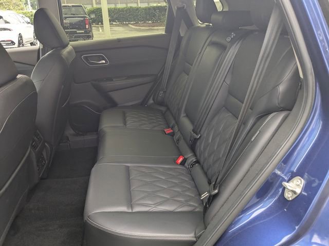 Used 2023 Nissan Rogue Platinum w/ Platinum Premium Package FWD image 10