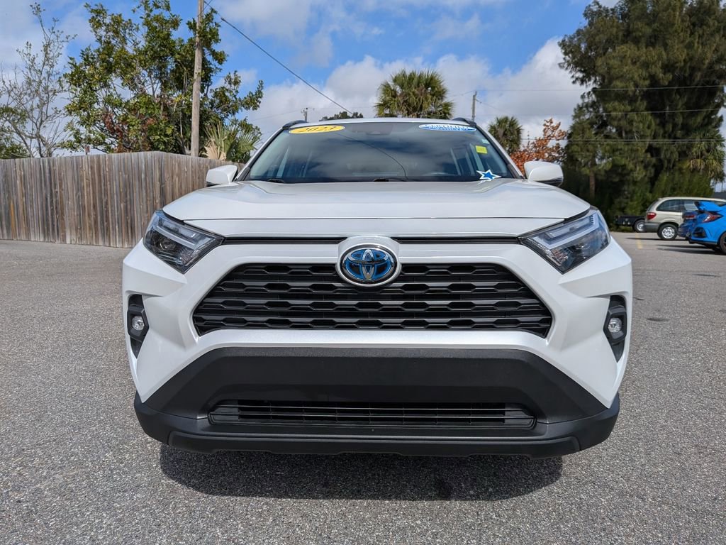 Used 2023 Toyota RAV4 XLE Premium image 9