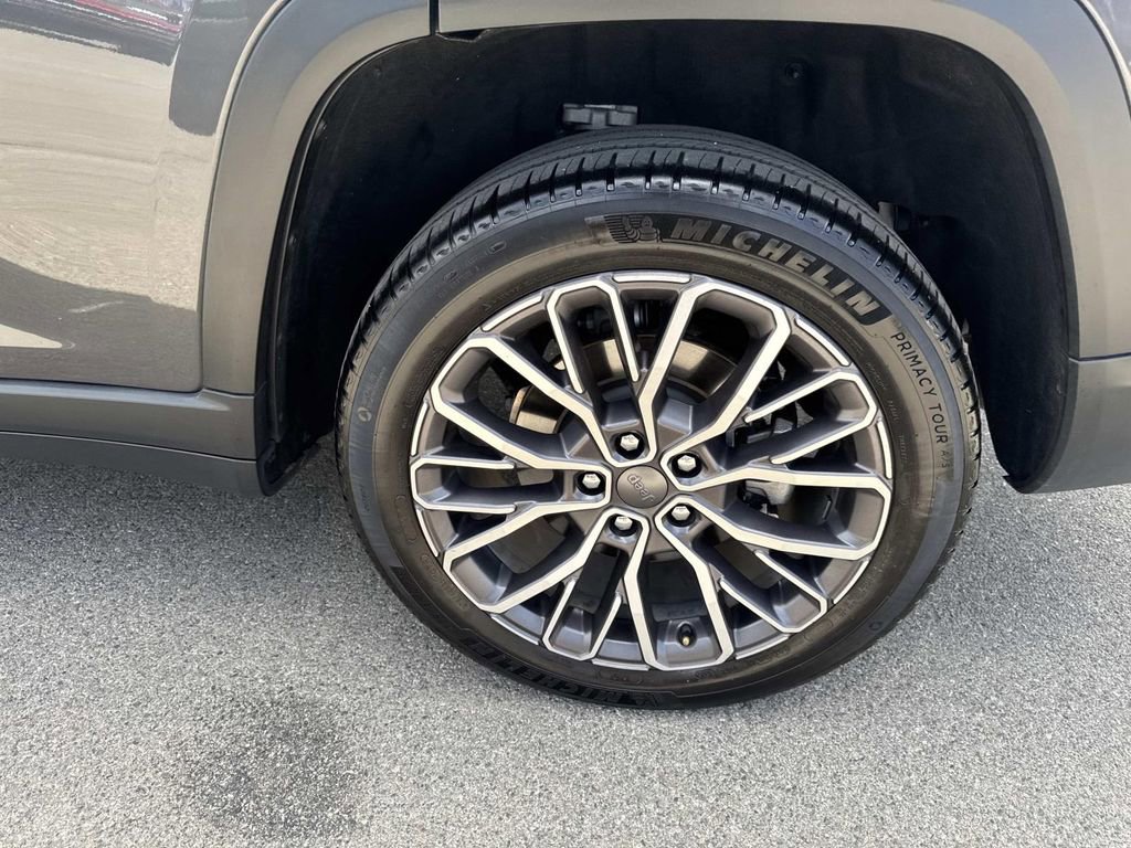 Used 2021 Jeep Grand Cherokee L Limited RWD image 9