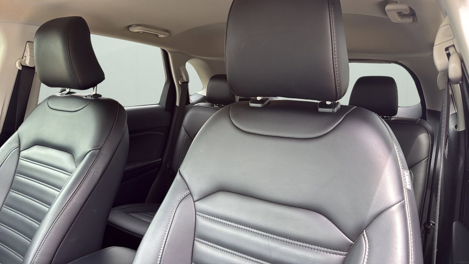 Certified 2024 Ford Edge SEL w/ Convenience Package AWD/4WD image 9