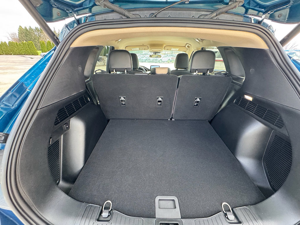 Certified 2020 Ford Escape SEL FWD image 30