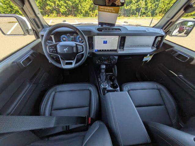 Certified 2026 Ford Bronco Outer Banks w/ Sasquatch Package AWD/4WD image 31