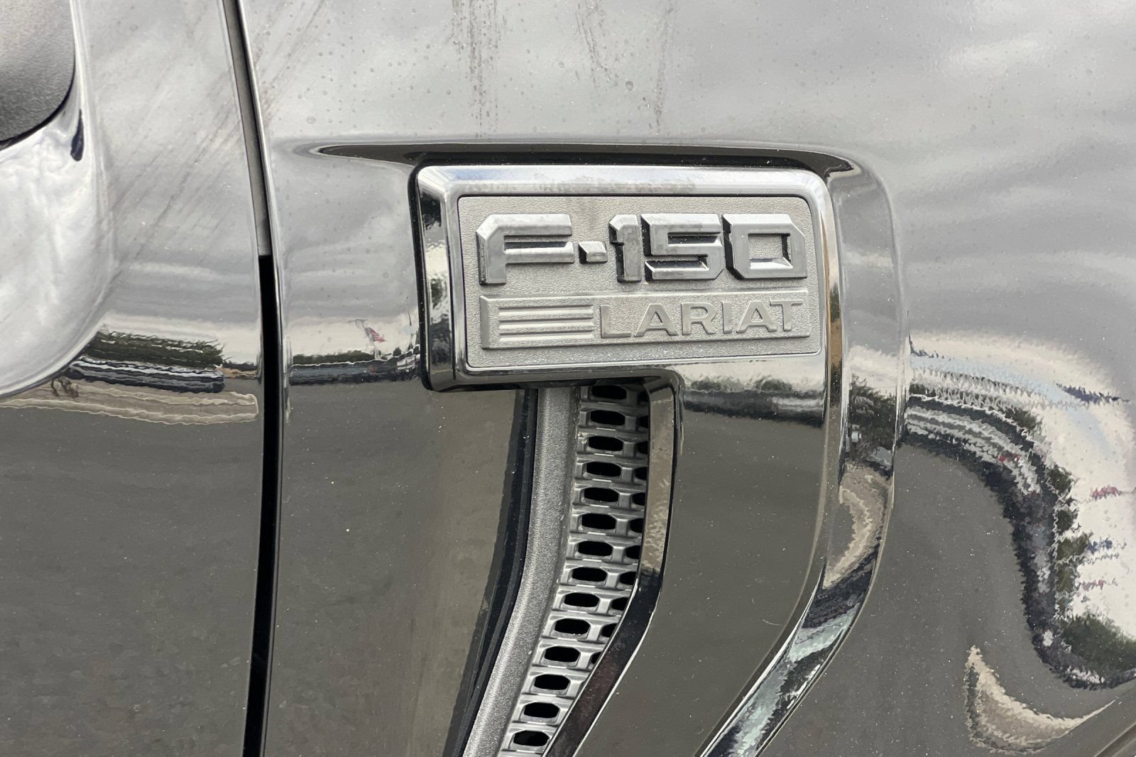 Certified 2023 Ford F150 Lariat w/ Equipment Group 502A High AWD/4WD image 26