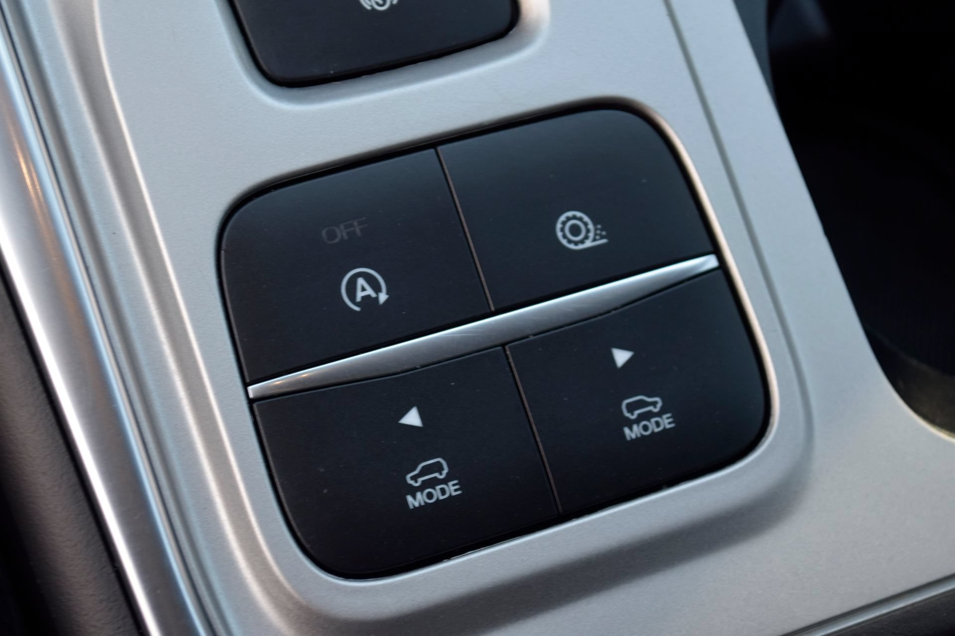 Certified 2023 Ford Explorer Limited w/ Limited Technology Package RWD image 11