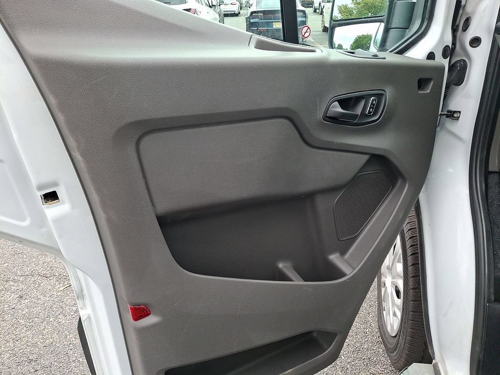 Certified 2025 Ford Transit 250 Low Roof w/ Exterior Upgrade Package RWD image 15