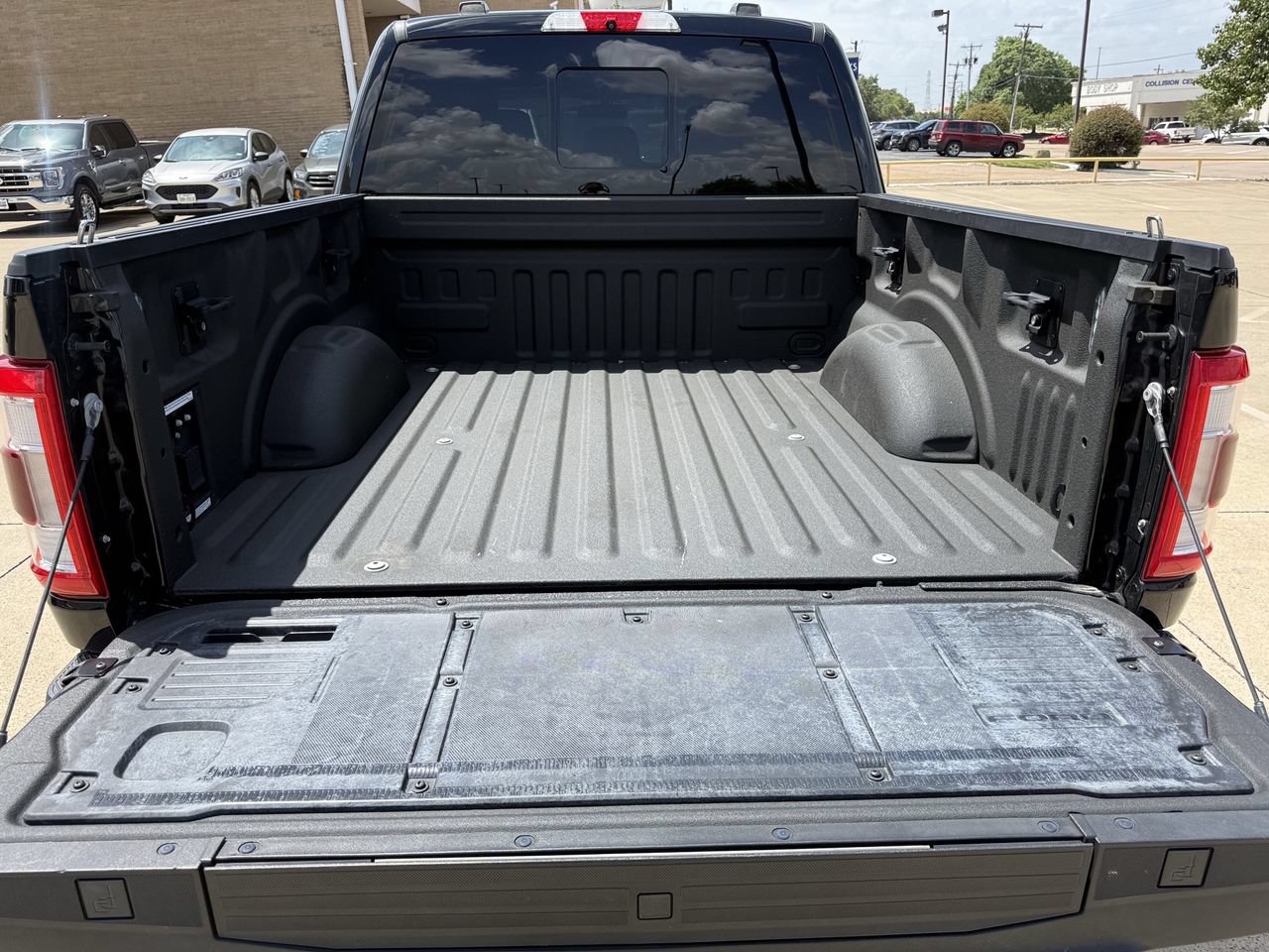 Certified 2023 Ford F150 Platinum w/ Equipment Group 701A High AWD/4WD image 30