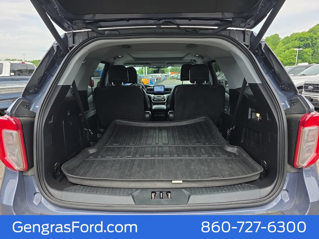 Certified 2021 Ford Explorer XLT w/ Equipment Group 202A AWD/4WD image 15