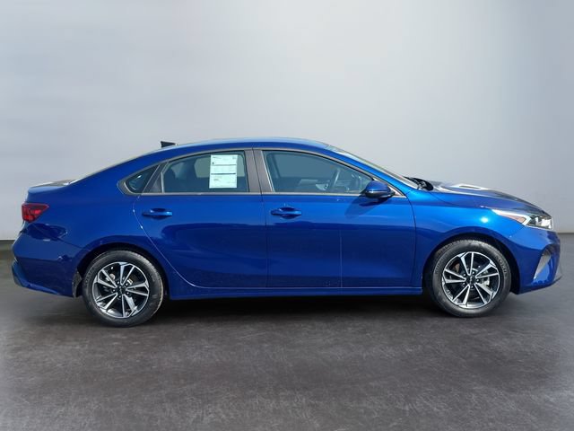 Used 2024 Kia Forte LXS w/ LXS Technology Package FWD image 6