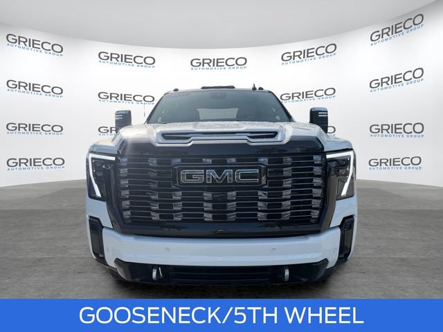 Used 2025 GMC Sierra 2500 Denali Ultimate w/ Max Trailering Package AWD/4WD image 2