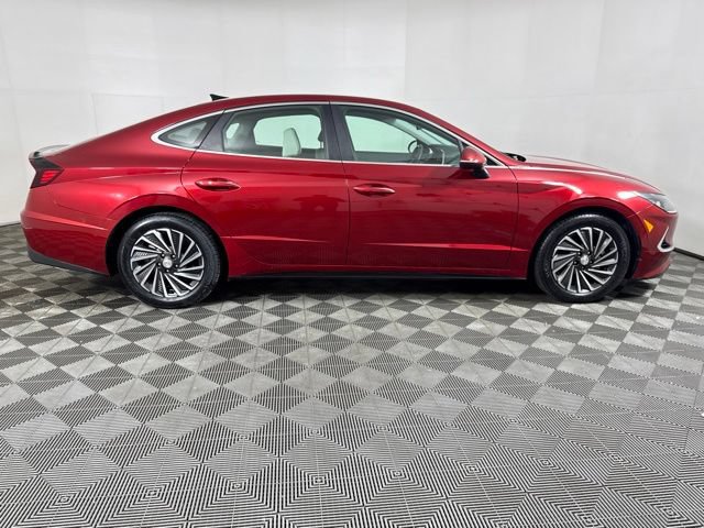 Used 2023 Hyundai Sonata SEL FWD image 2