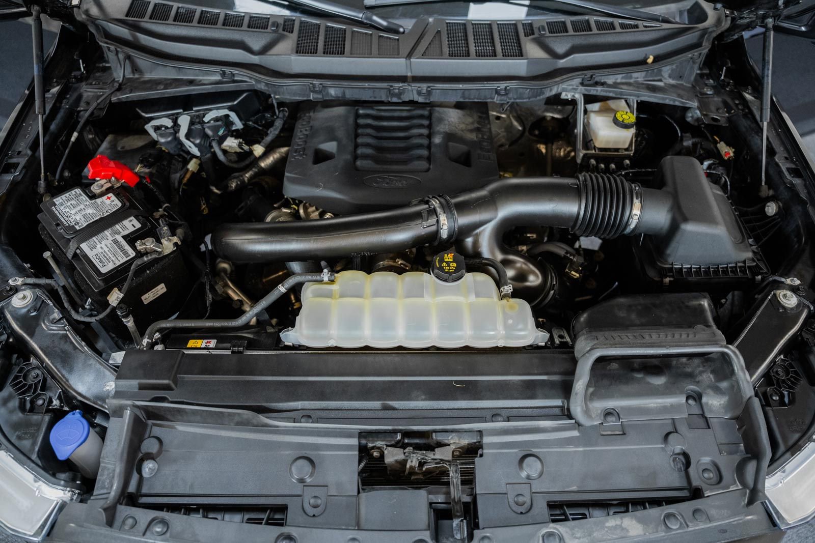 Certified 2023 Ford F150 Lariat w/ Equipment Group 502A High image 28