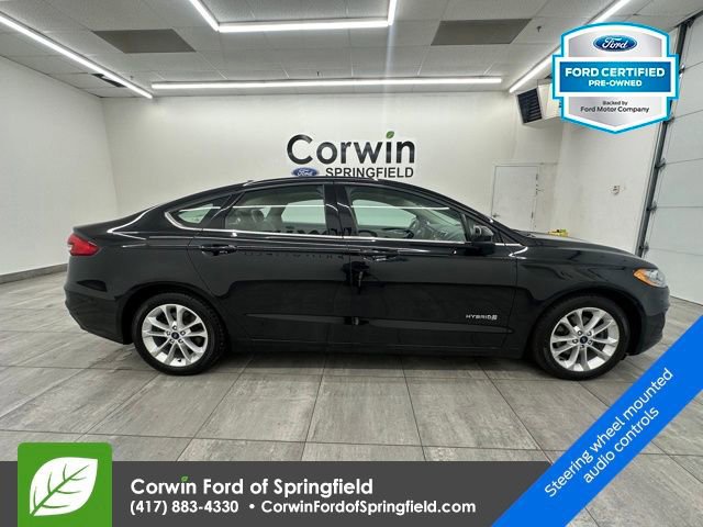 Certified 2019 Ford Fusion SE image 2