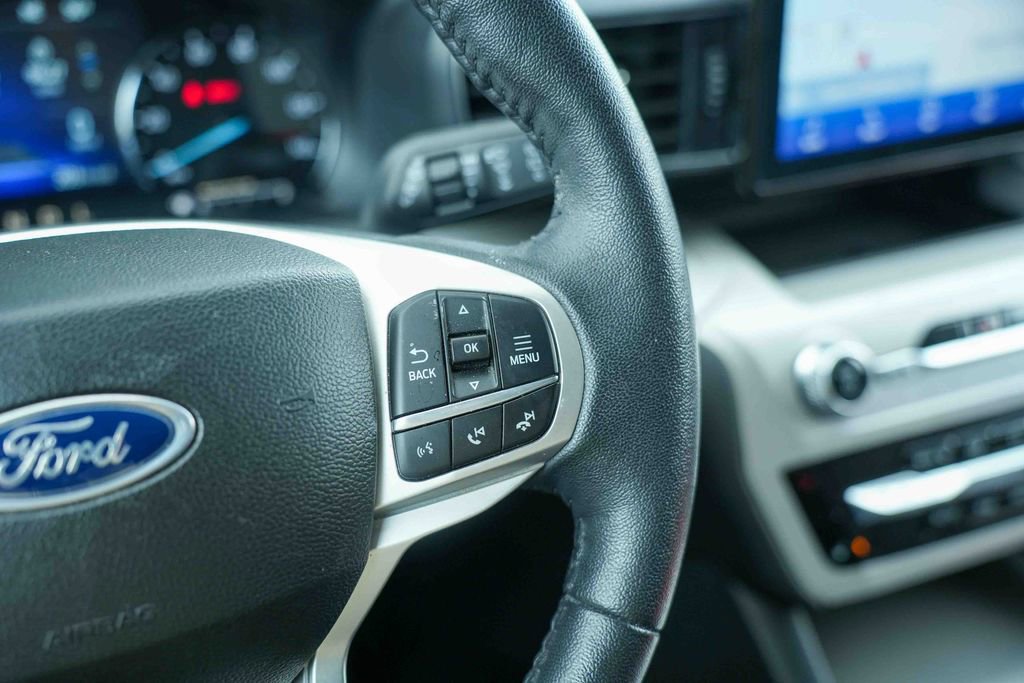 Certified 2023 Ford Explorer XLT w/ Equipment Group 202A AWD/4WD image 36
