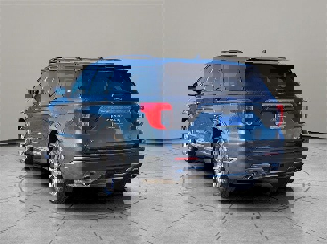 Certified 2022 Ford Explorer XLT w/ Equipment Group 202A image 10