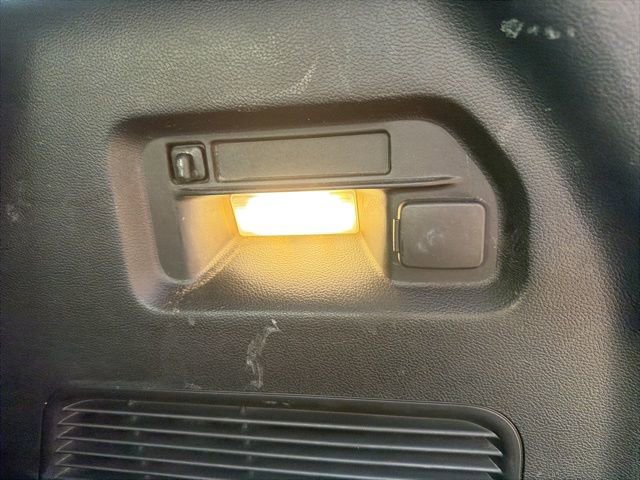 Certified 2022 Ford Explorer XLT image 13