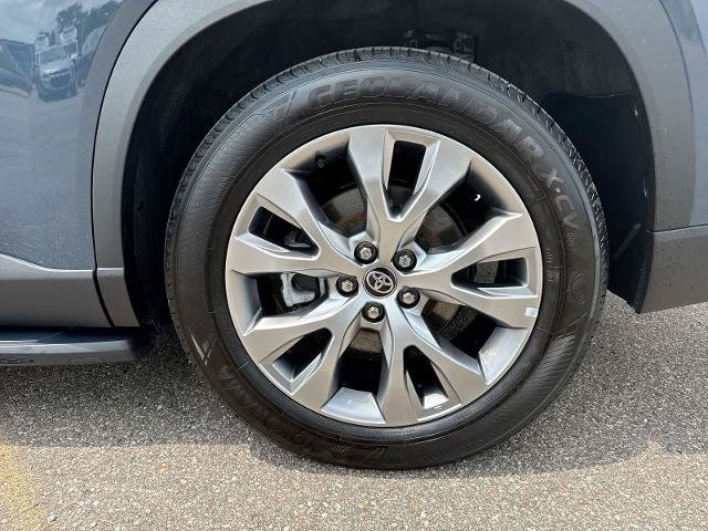Used 2024 Toyota Grand Highlander AWD Hybrid image 14