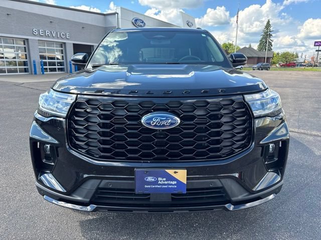 Certified 2025 Ford Explorer ST-Line w/ Premium Package AWD/4WD image 2