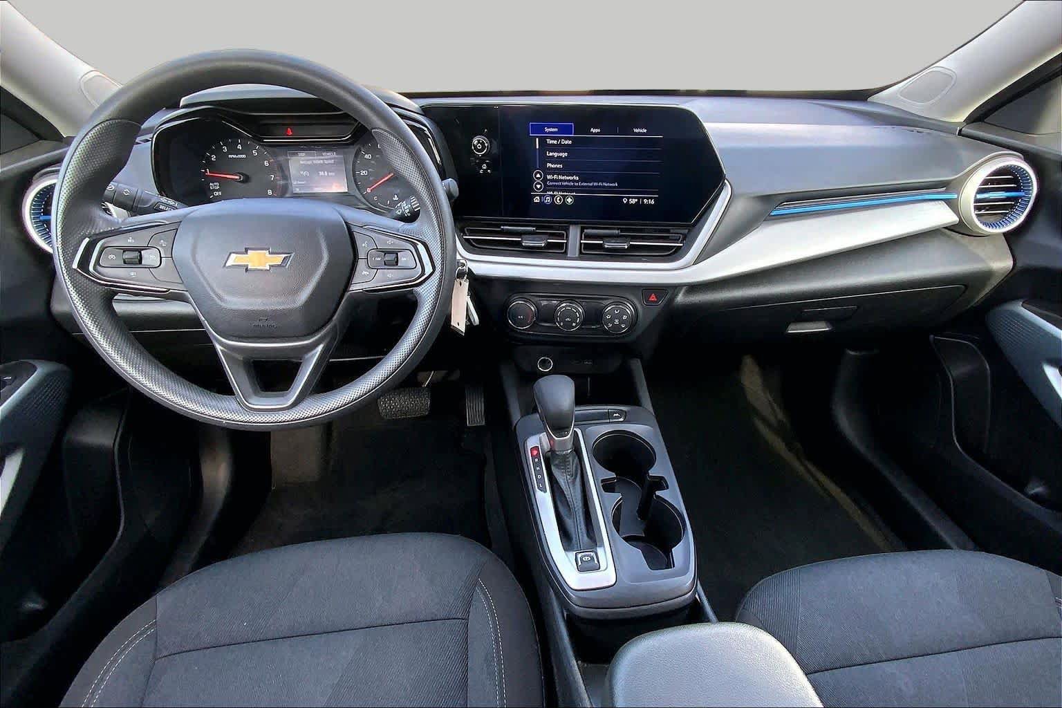 Used 2025 Chevrolet Trax LS FWD image 16