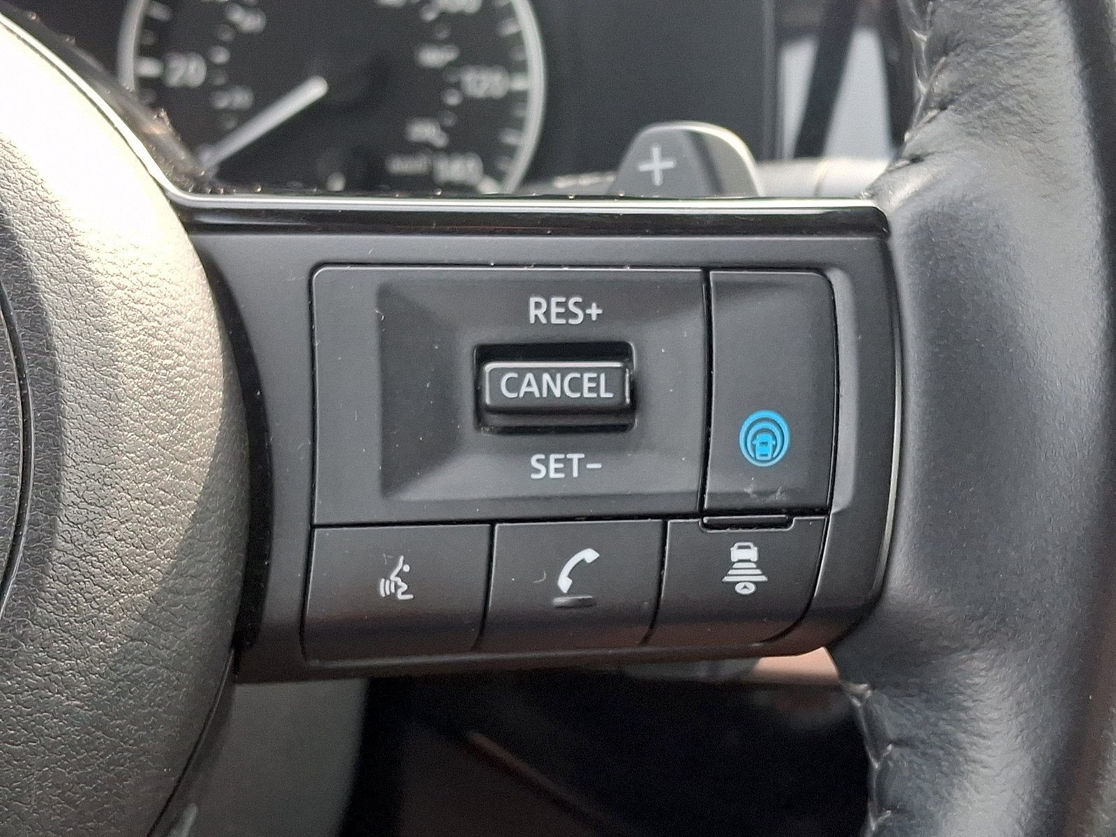Used 2022 Nissan Pathfinder SL AWD/4WD image 20